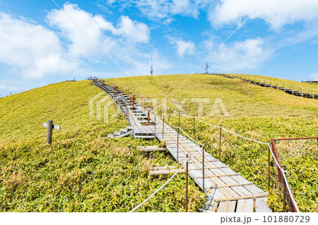 春の剣山登山(山頂) 春の剣山登山(山頂) 101880729