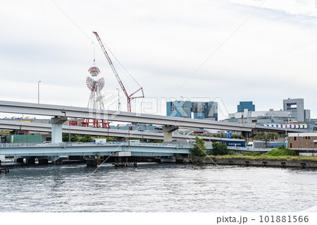 解体中の観覧車 101881566