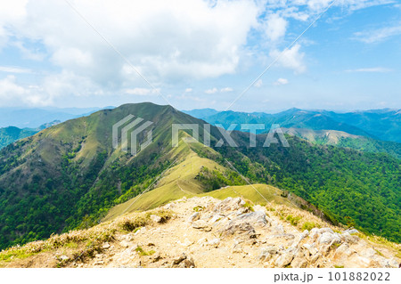春の剣山登山（剣山～次郎笈） 101882022