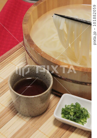 釜揚げうどん 101882059