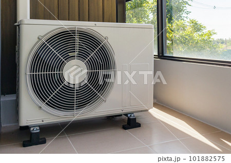 Air condition outdoor unit compressor install outside the house Air condition outdoor unit compressor install outside the house 101882575