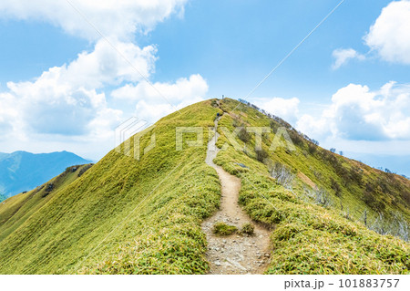 春の剣山登山（剣山～次郎笈） 101883757