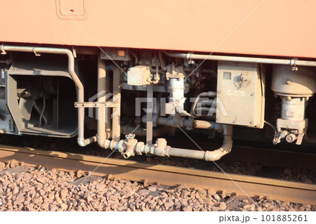 キハ40の床下機器 101885261