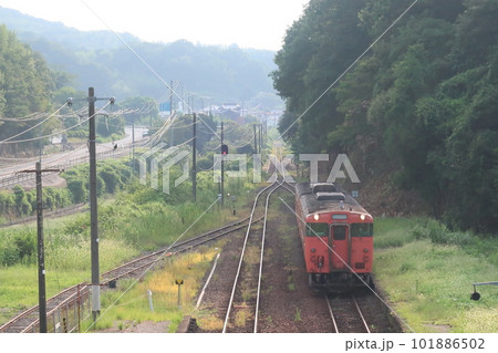 周防久保駅に入線するキハ40 周防久保駅に入線するキハ40 101886502