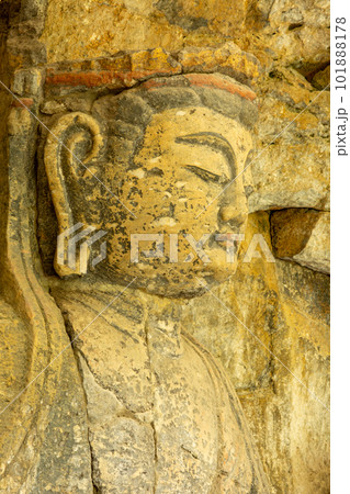 臼杵石仏の大日如来像 101888178