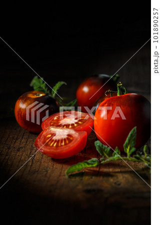 Fresh red delicious tomatoes 101890257