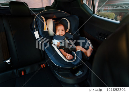 Baby sitting shop chair in car