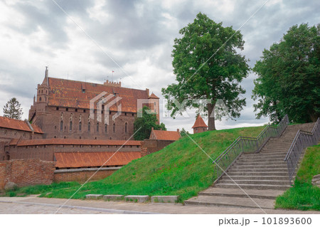 2022-06-13. view of castle of the Teutonic Knights Order in Malbork, Poland 2022-06-13. view of castle of the Teutonic Knights Order in Malbork, Poland 101893600