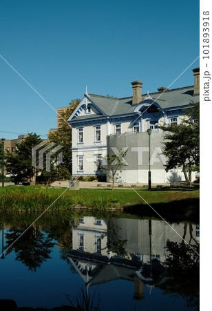 初秋の札幌中島公園 101893918