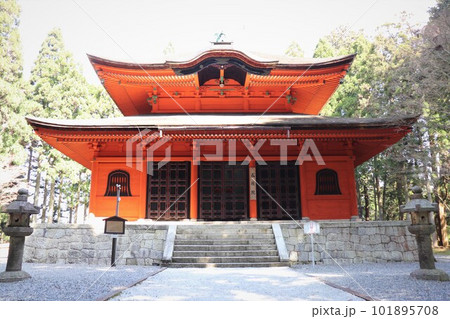 比叡山延暦寺 世界遺産 青空の戒壇院 滋賀県 比叡山延暦寺 世界遺産 青空の戒壇院 滋賀県 101895708