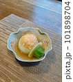 可愛い素敵お料理カブと鮭のあんかけ 101898704