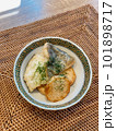 揚げ里芋と鱈のナンプラーバターソース 101898717
