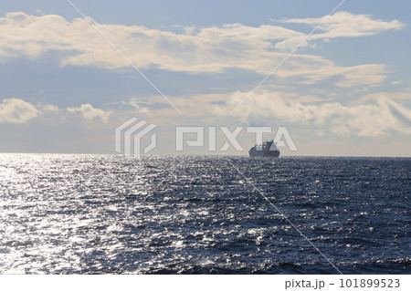 海と船 101899523