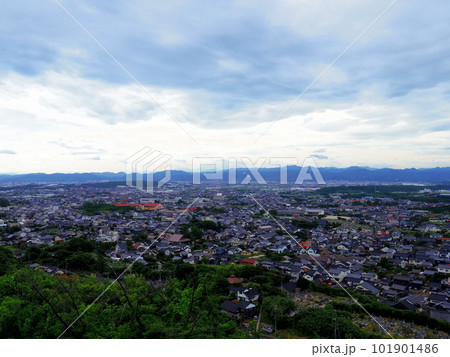 奉納山より望む出雲の街並み(島根県出雲市) 101901486
