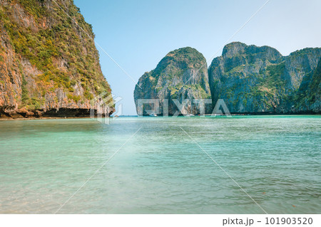 Visit Maya Bay and island beaches 101903520