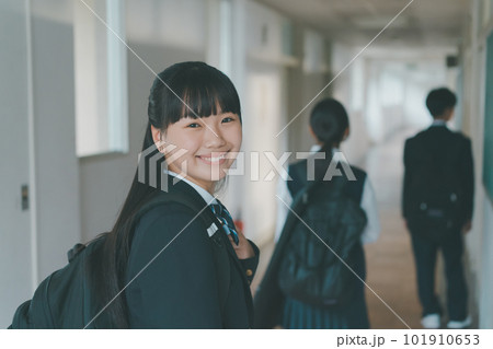 Middle school 101910653