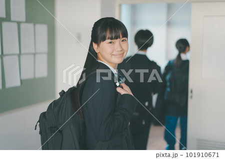 Middle school Middle school 101910671