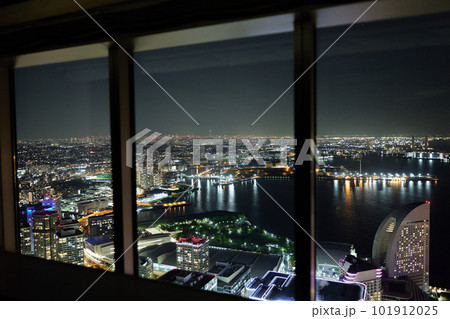 ホテルから見た横浜の夜景 101912025