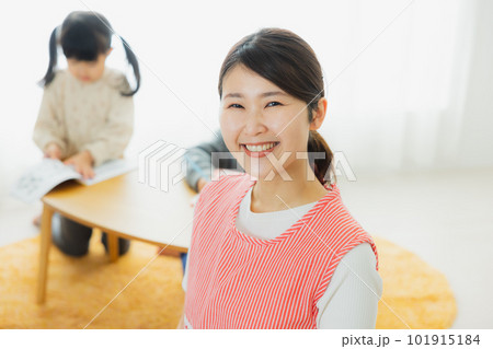 保育士　保育園　学童保育 101915184