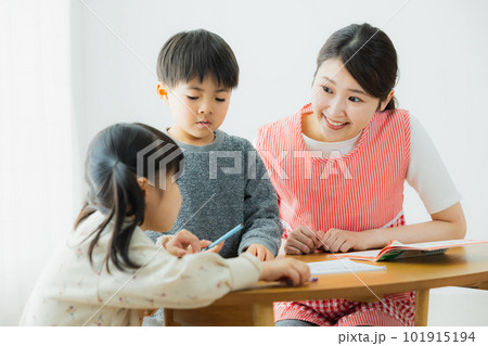保育士 保育園 学童保育 保育士 保育園 学童保育 101915194