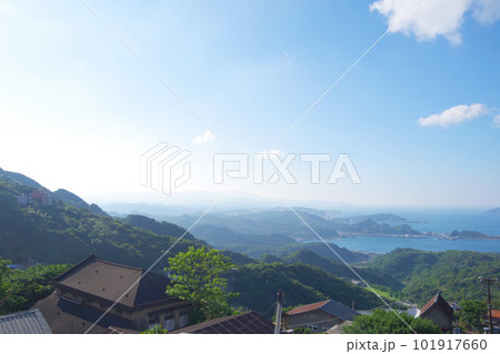 台湾 九份の海と街の風景 台湾 九份の海と街の風景 101917660