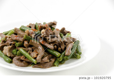 豚ハツとサヤインゲンの炒め物 101920795