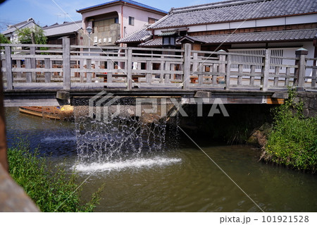 とよはし、豊橋、樋橋、ジャージャー橋、水が流れる、橋、水、さわら、佐原、千葉県、日本、sahara、 とよはし、豊橋、樋橋、ジャージャー橋、水が流れる、橋、水、さわら、佐原、千葉県、日本、sahara、 101921528