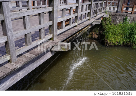 とよはし、豊橋、樋橋、ジャージャー橋、水が流れる、橋、水、さわら、佐原、千葉県、日本、sahara、 とよはし、豊橋、樋橋、ジャージャー橋、水が流れる、橋、水、さわら、佐原、千葉県、日本、sahara、 101921535