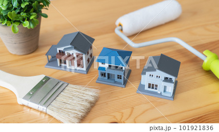 DIY・リフォーム・塗装業者　イメージ｜模型の家と塗装道具 101921836