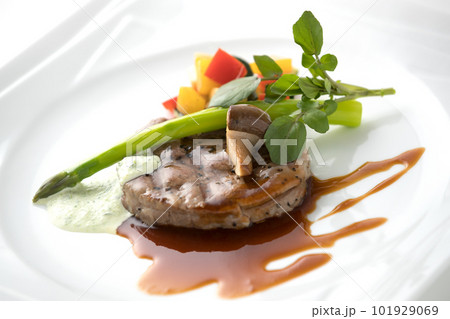 ステーキ・コース料理・婚礼料理	 101929069
