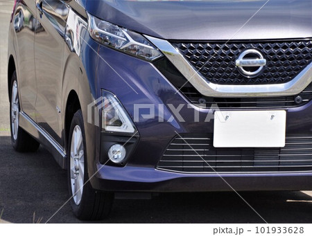 自動車イメージ　日産デイズのフロントマスク 101933628