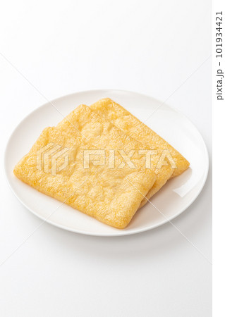 油揚げ　白バック 101934421