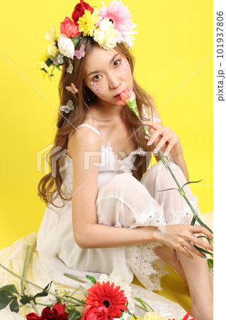 Beautiful Woman Concept 101937806