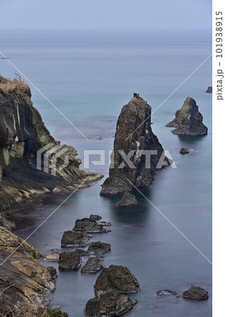 丹後半島の屏風岩 101938915