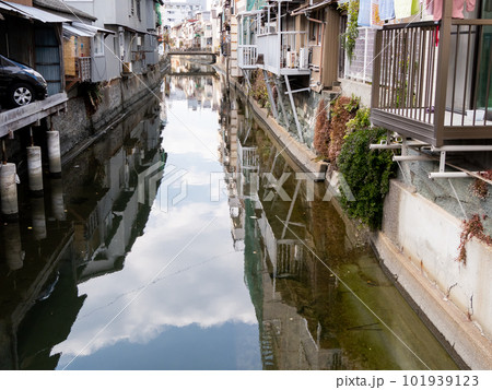【讃岐街道】佐古川沿いの街並み 【讃岐街道】佐古川沿いの街並み 101939123