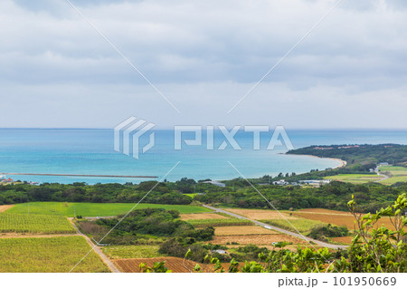 小浜島 大岳展望台から望む絶景 小浜島 大岳展望台から望む絶景 101950669