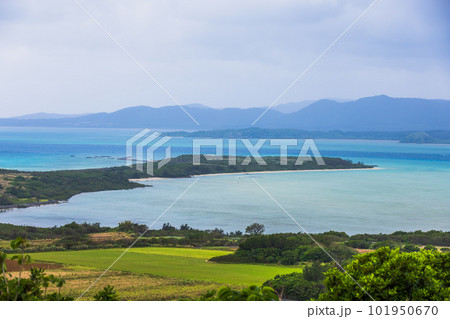 小浜島 大岳展望台から望む絶景 小浜島 大岳展望台から望む絶景 101950670