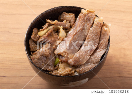 国産黒毛和牛の牛丼 国産黒毛和牛の牛丼 101953218