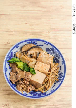 豚肉のすき焼き風煮込み 101953313