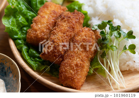 平目フライのプレート 101960119