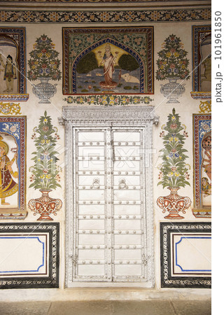 Colorful mythological painting on the inner wall of Dr. Ramnath Podar Haveli Museum, decorated with painted murals, located in Nawalgarh, Rajasthan, India 101961850