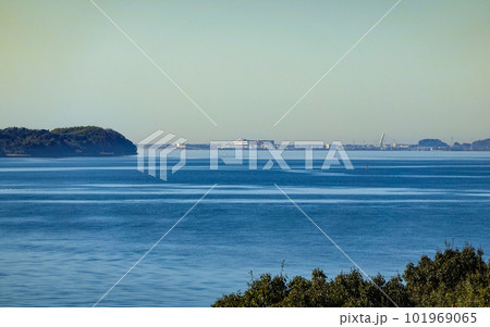 晴れ渡った浜名湖サービスエリアから浜名湖一望（静岡県浜松市） 101969065