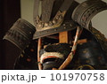 鎧兜のアップ 101970758