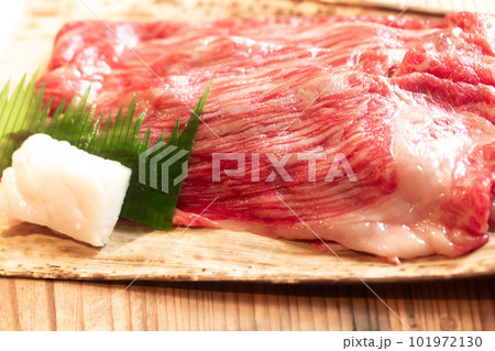 高級ブランド和牛米沢牛・すき焼き、しゃぶしゃぶ用 101972130