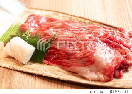 高級ブランド和牛米沢牛・すき焼き、しゃぶしゃぶ用 高級ブランド和牛米沢牛・すき焼き、しゃぶしゃぶ用 101972131