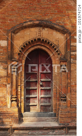 Closed Door of Gangeshwar Temple, Jiaganj, West Bengal, India. 101974714