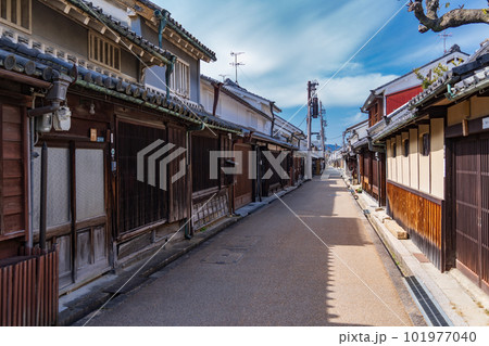 奈良県橿原市　古い家並みが残る今井町 101977040