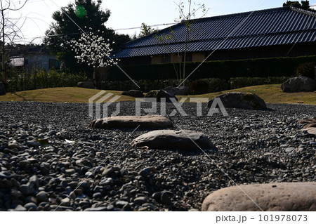 大河ドラマ篤姫のロケ地に使われた鹿児島県出水市の武家屋敷群 101978073