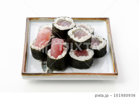 紫蘇鉄火巻き 紫蘇鉄火巻き 101980936