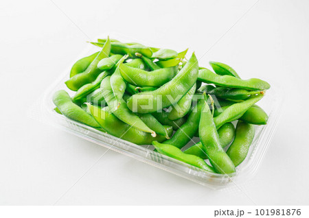 パックに入った枝豆 101981876